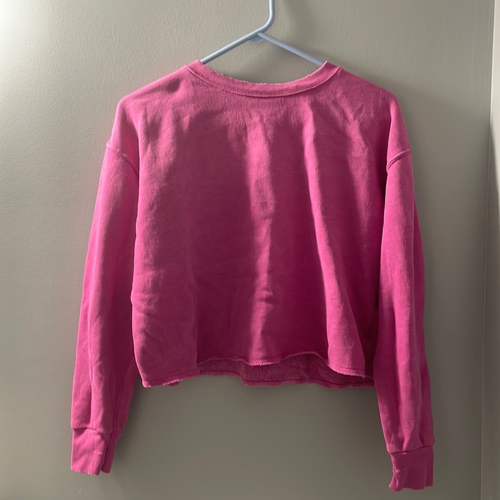 Pink cropped AEO crew